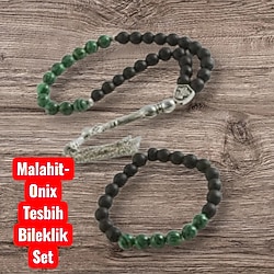 #Malahit-Onix #Tesbih #Bileklik Set 8 mm urün kodu;168  Bileklik;Ürün malzemesi malahit ve onix taşıdır. Ürün içersinde