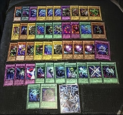 Yu-Gi-Oh / Seto Kaiba destesi 42 kart