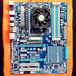 Gigabyte 970A-UD3 AM3+ FX Socket Anakart ve AMD FX-4320 Dört Çekirdekli İşlemci-(ÜCRETSİZ KARGO)