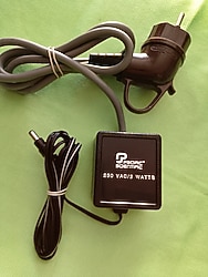 185 9 VDC 500 MA 8W ADAPTÖR 585TL.185