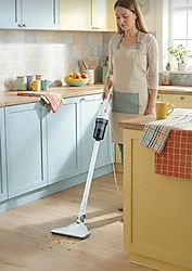 Dikey dik elektrikli süpürge