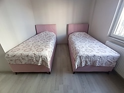 İstiklal Genç Odası Baza ve Başlık