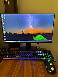 Sıfır ayarında oyun bilgisayarı takım