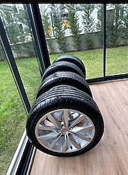 17'' ORIJINAL VOLKSWAGEN GOLF HIGH LINE JANT İLE SIFIRA YAKIN LASTİK TAKIM