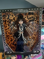 Monster High Mistress Of The Dark Elvira