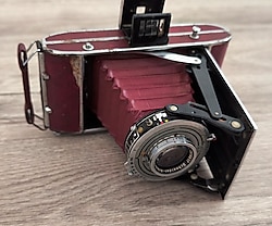 ADOX SPORT III KIRMIZI 4.5X6CM & 6X9CM 120 RULO FİLM KAMERA SCHNEIDER 105MM LENS
