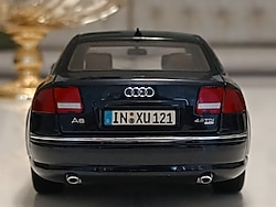 Kyosho 1:18 Audi A8 4.2 TDI Lacivert - Kutusunda & Sıfır