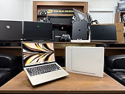 Apple MacBook Air M2 16GB RAM 256GB SSD 13.6” Yıldız Işığı MC7W4TU/A (İKİNCİ EL)