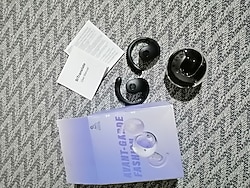 Çeviri yapan Bluetooth kulaklık