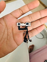 iPhone 11 Pro Max ön kamera