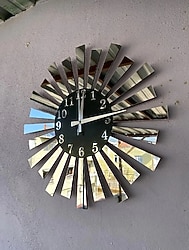 Gümüş aynalı pleksi piyano duvar saati