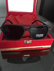 Prada’dan muhteşem bir Polarize cam erkek güneş gözlüğü…