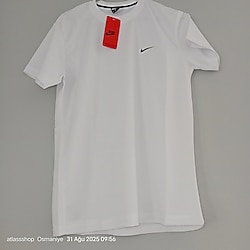 👕 Beyaz #Nike #Tişört – Yeni Ürün  🔹 Renk: #Beyaz  🔹 Durum: Sıfır, hiç kullanılmamış  🔹 Kalite üründür)  🔹 K#umaş: