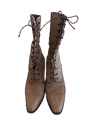 Meçe Marka Bayan Kısa Çizme