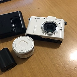 Nikon Aynasız V1 fotoğraf makinesi