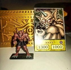 Yu-Gi-oh Figür Ve Kart Hediyeli